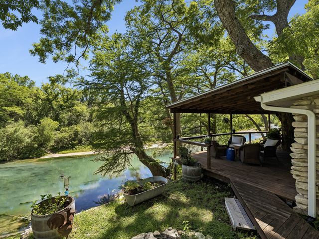 1520 Rocky River